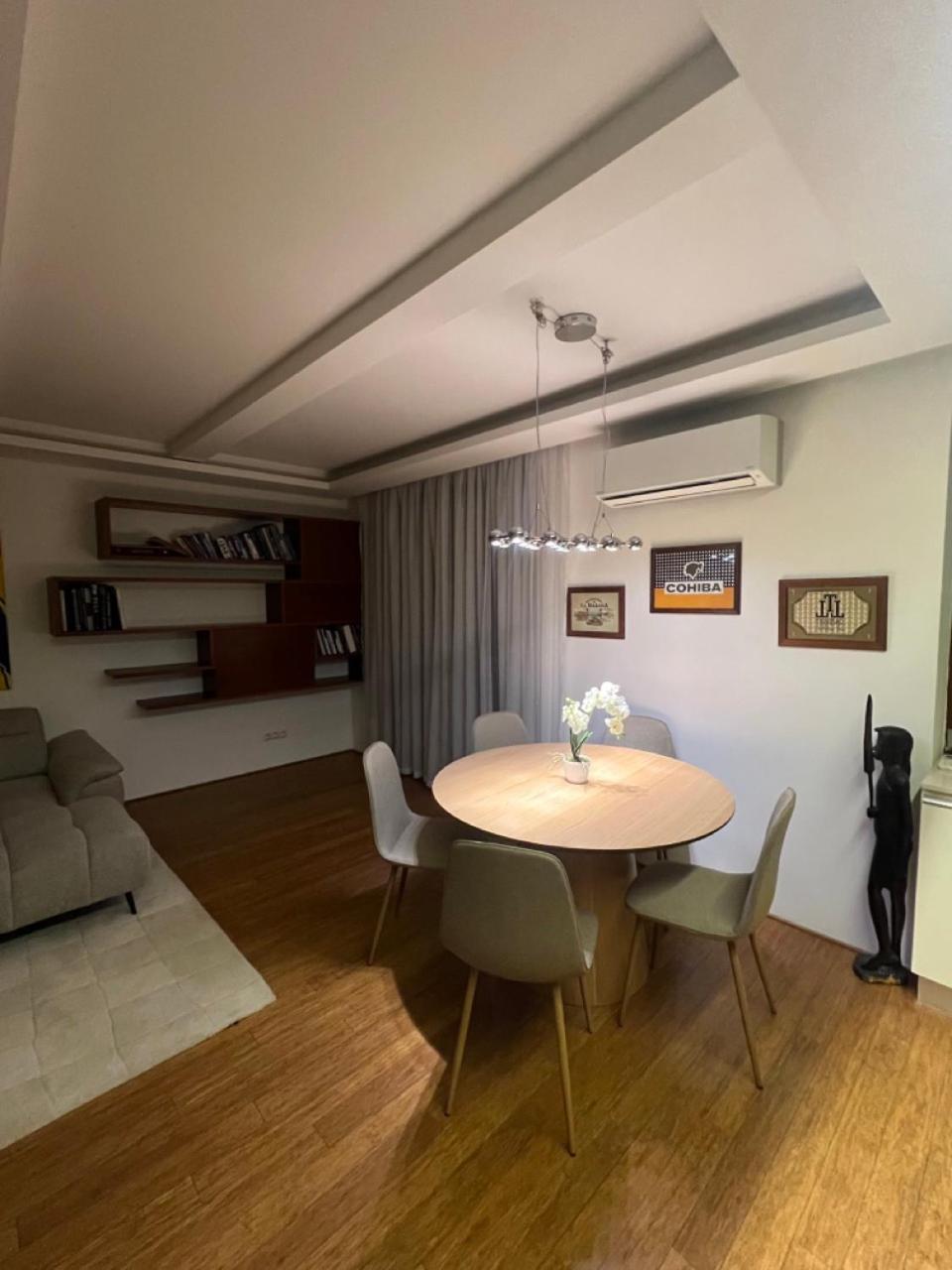 Old Town Apartment Братислава Екстер'єр фото